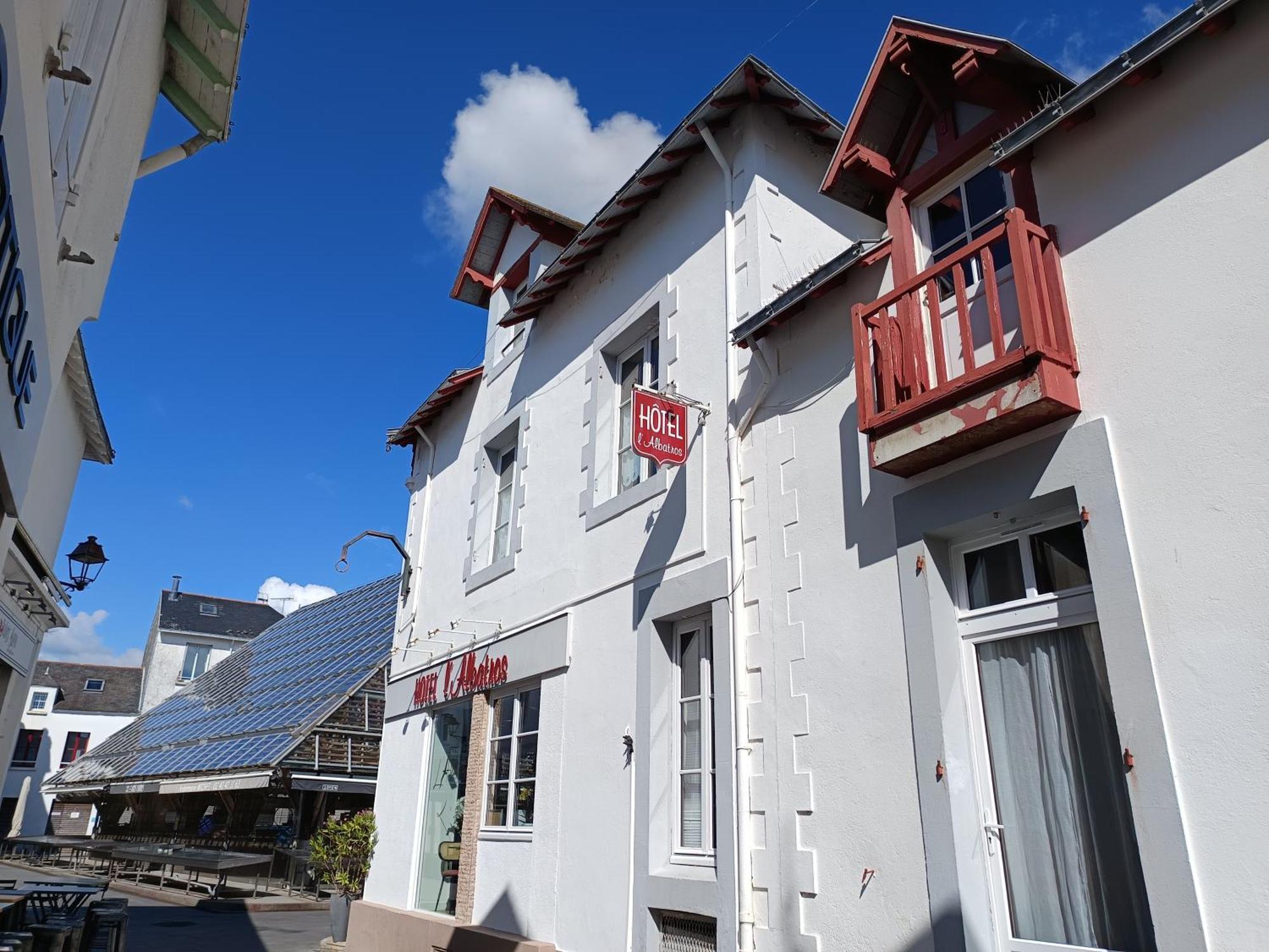 Hotel L'Albatros Ле Пулиген Екстериор снимка